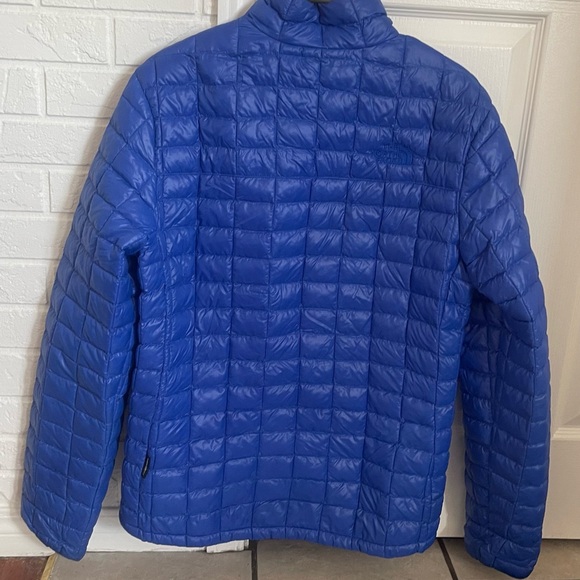 The North Face Thermoball Jacket - Picture 2 of 2